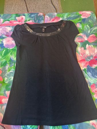 Schwarzes H&M Shirt mit Pailletten