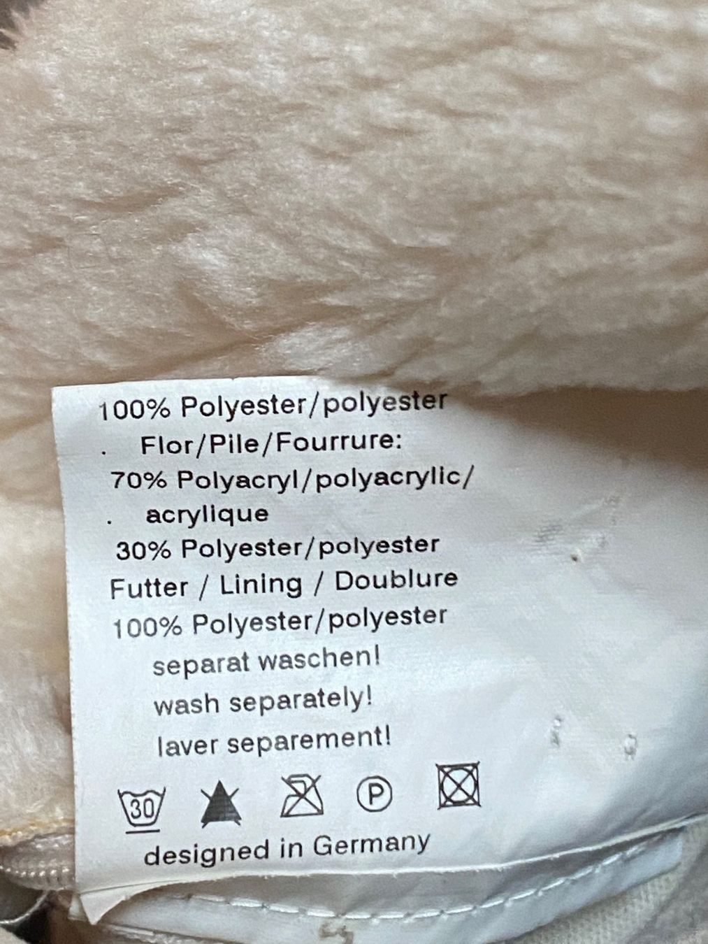 Mäntel: Great hooded off white coat. EUR40 – Neu (gemäss Beschreibung) aus Grund b. Gstaad von PlageNeige 7