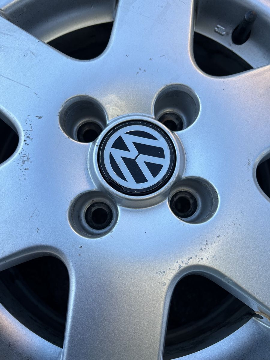 Volkswagen Pneumatici & Ruote complete: Lupo alurad – Usato da Wettingen venduto da OldKeeper 7
