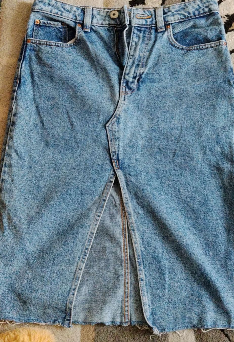 Gonne: Jeansrock Gr. 36 mit Schlitz  – Usato da Kloten venduto da Pacanda