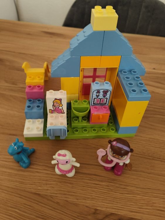 Mini maison lego "Docteur la peluche" 1