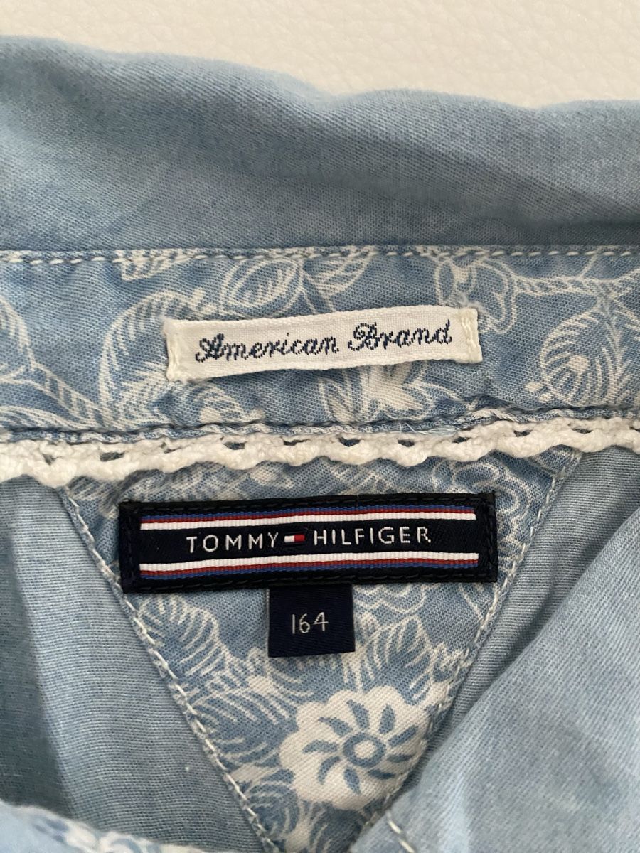 Tommy Hilfiger Camicette, T-shirt & Top: Tommy Hilfiger Bluse 🌸 – Usato da Opfikon venduto da Luis144 5