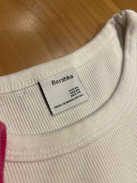 Tops: Damen Top 1x pink 1x weiss Gr. XS – Gebraucht aus Lyssach von Ek_772 2