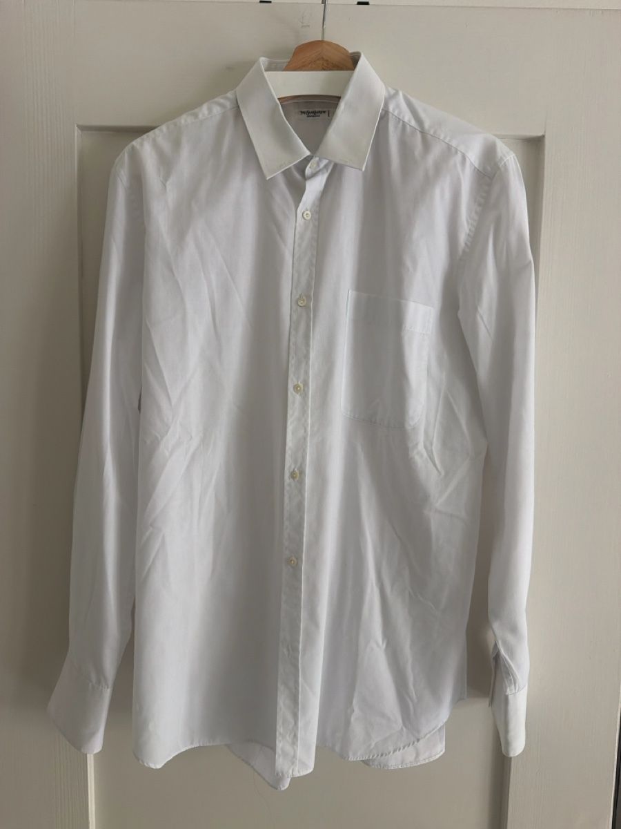 Saint Laurent Camicie: Chemise Yves Saint-Laurent – Usato da Zürich venduto da Baff1
