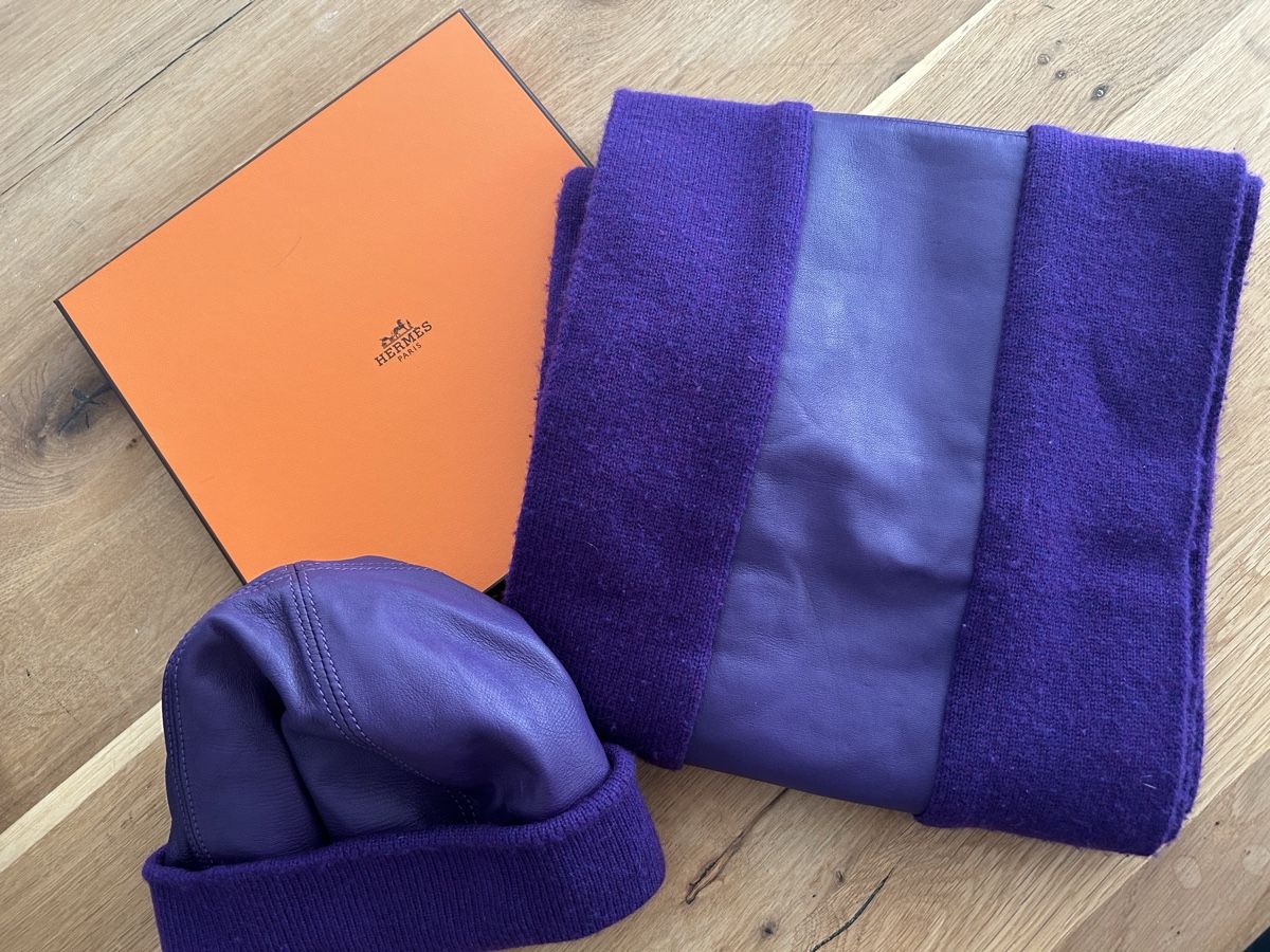 Hermès Foulard & Sciarpe: Hermès Schal und Mütze – Usato da Emmetten venduto da cat_7fvq