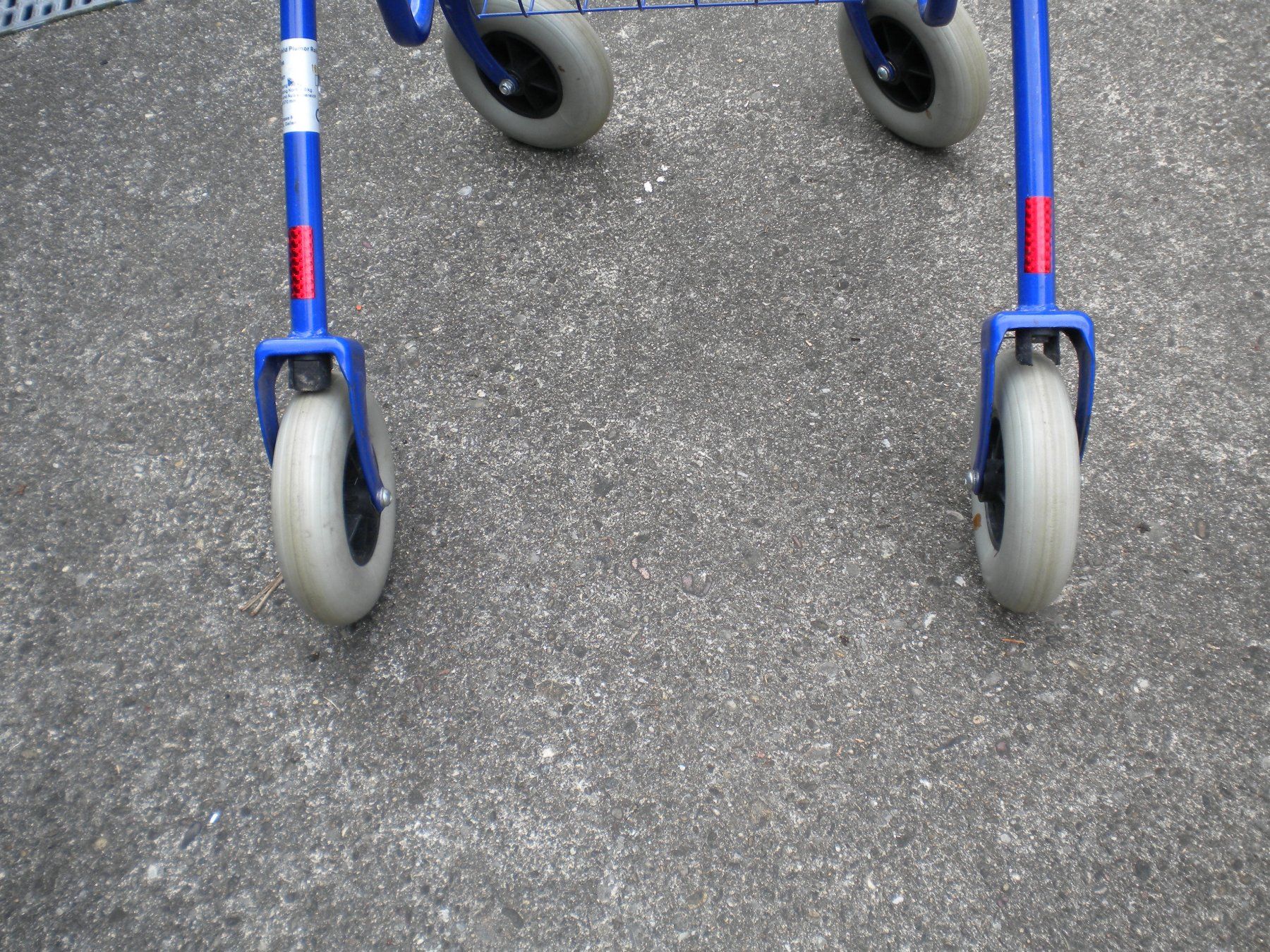 Ausili per la deambulazione: Rollator – Usato da Urdorf venduto da Gigitune 1