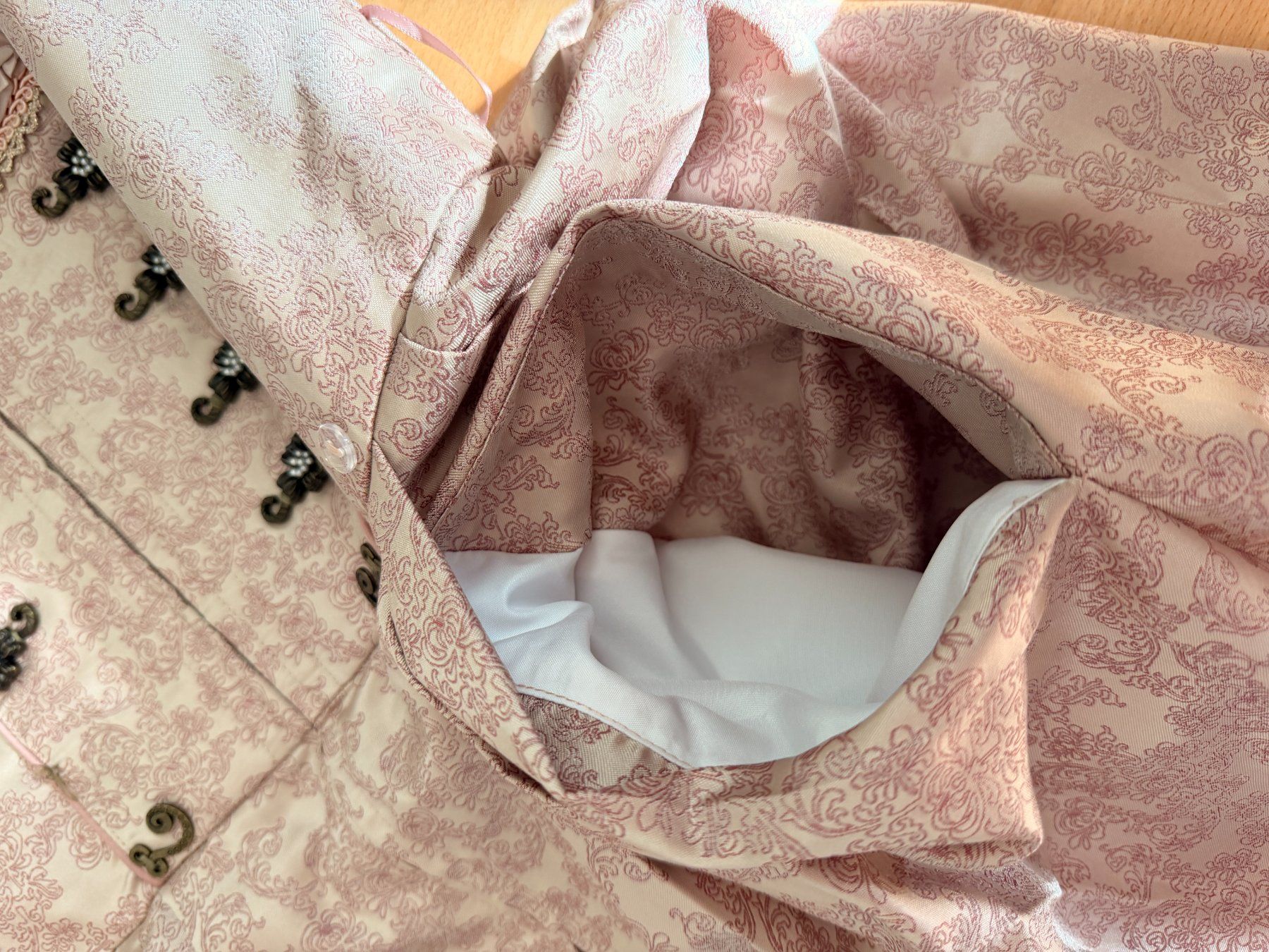 Krüger Vestiti: Krüger Dirndl – Usato da Männedorf venduto da jad_l7jg 4