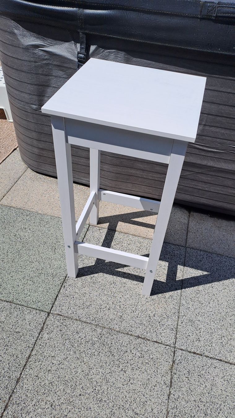 Hocker: 4 Barhocker – Neu und originalverpackt aus Etziken von kre_c6vd
