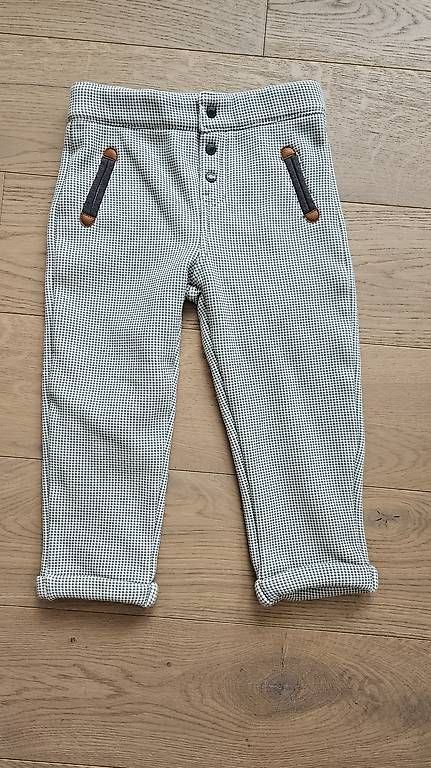 Pantaloni: Hose Obaidi Grösse 86 – Usato da Pfäffikon ZH venduto da Gfabienne
