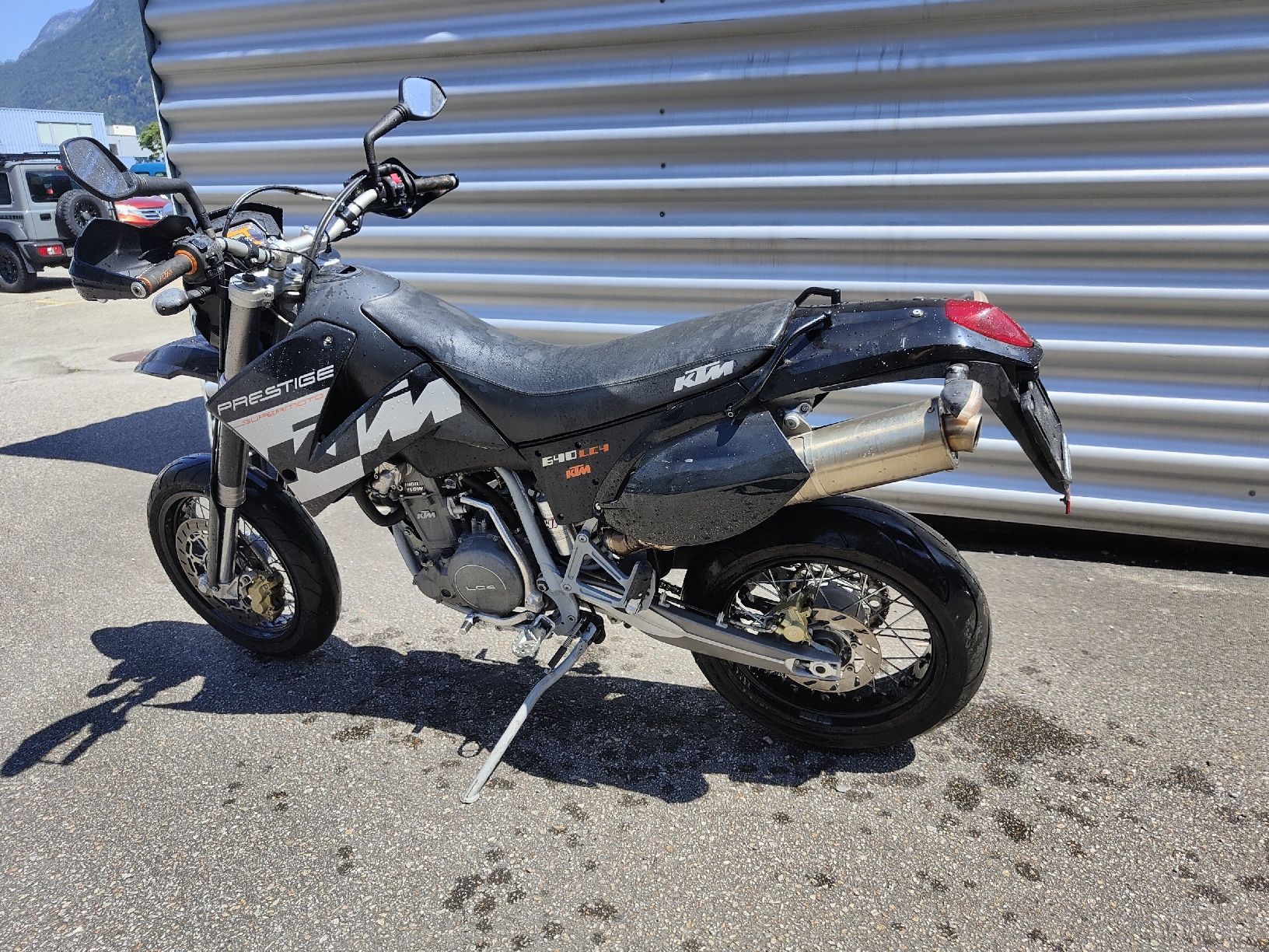 KTM Strada: KTM 640 LC4 Prestige Supermoto – Difettoso da Bürglen UR venduto da Podmladak 1