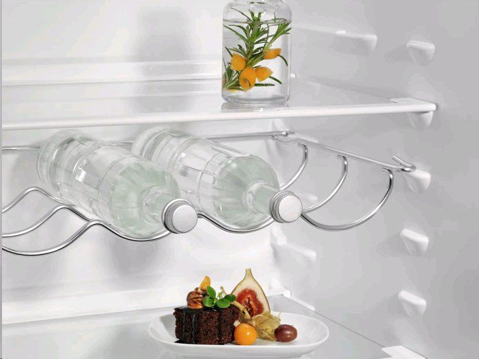 Electrolux Frigoriferi: Electrolux KRS4DE18S - Eingebauter Kühlschrank 55 cm, 311 Lt – Nuovo (secondo la descrizione) da Müstair venduto da VenovaAG 2