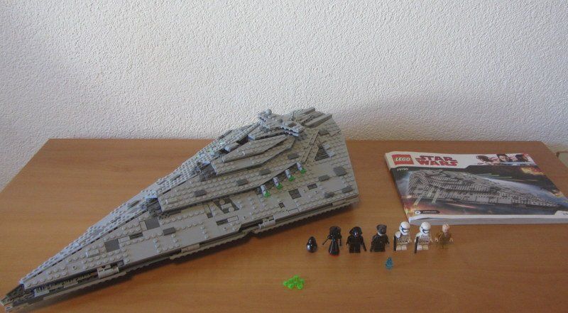 Lego Baukästen: LEGO Star Wars 75190 " First Order Star Destroyer " – Gebraucht aus Kreuzlingen von Han-Solo-68