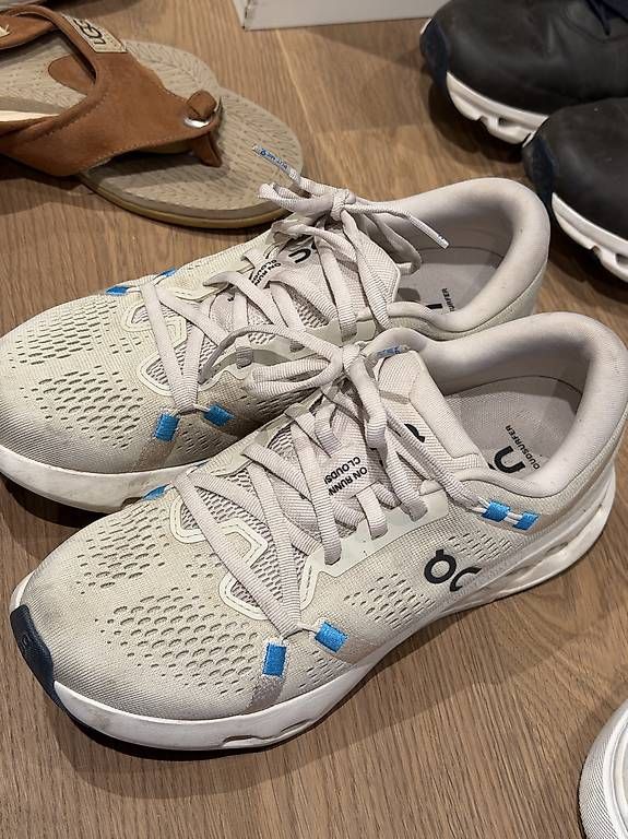 Damenschuhe: On Cloudsurfer Damenschuhe  Grösse 39 – Gebraucht aus Kloten von ale_29vf 1