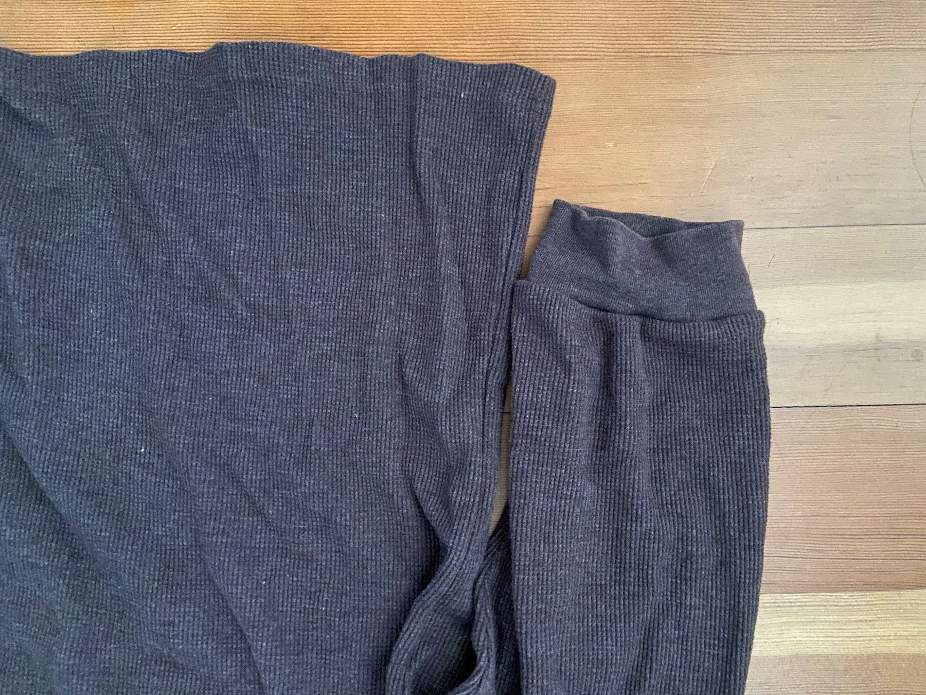 Maglioni & Felpe: Rework Langarmshirt dunkelbraun – Usato da Niederrohrdorf venduto da Lou_9hq6 2