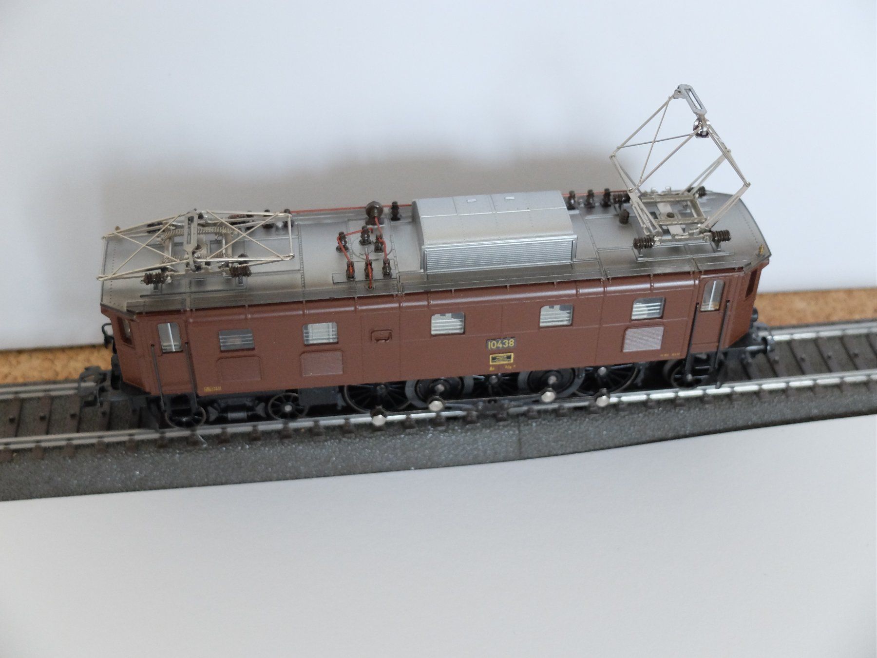 Märklin Modelleisenbahnen: Märklin Ae 3/6 II braun – Gebraucht aus Aegerten von Alfmann 5