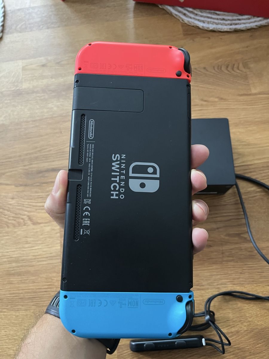 Nintendo Console: Switch 1 - Konsole + Controller in OVP / Top Zustand – Usato da Baden venduto da tob_t8gw 2