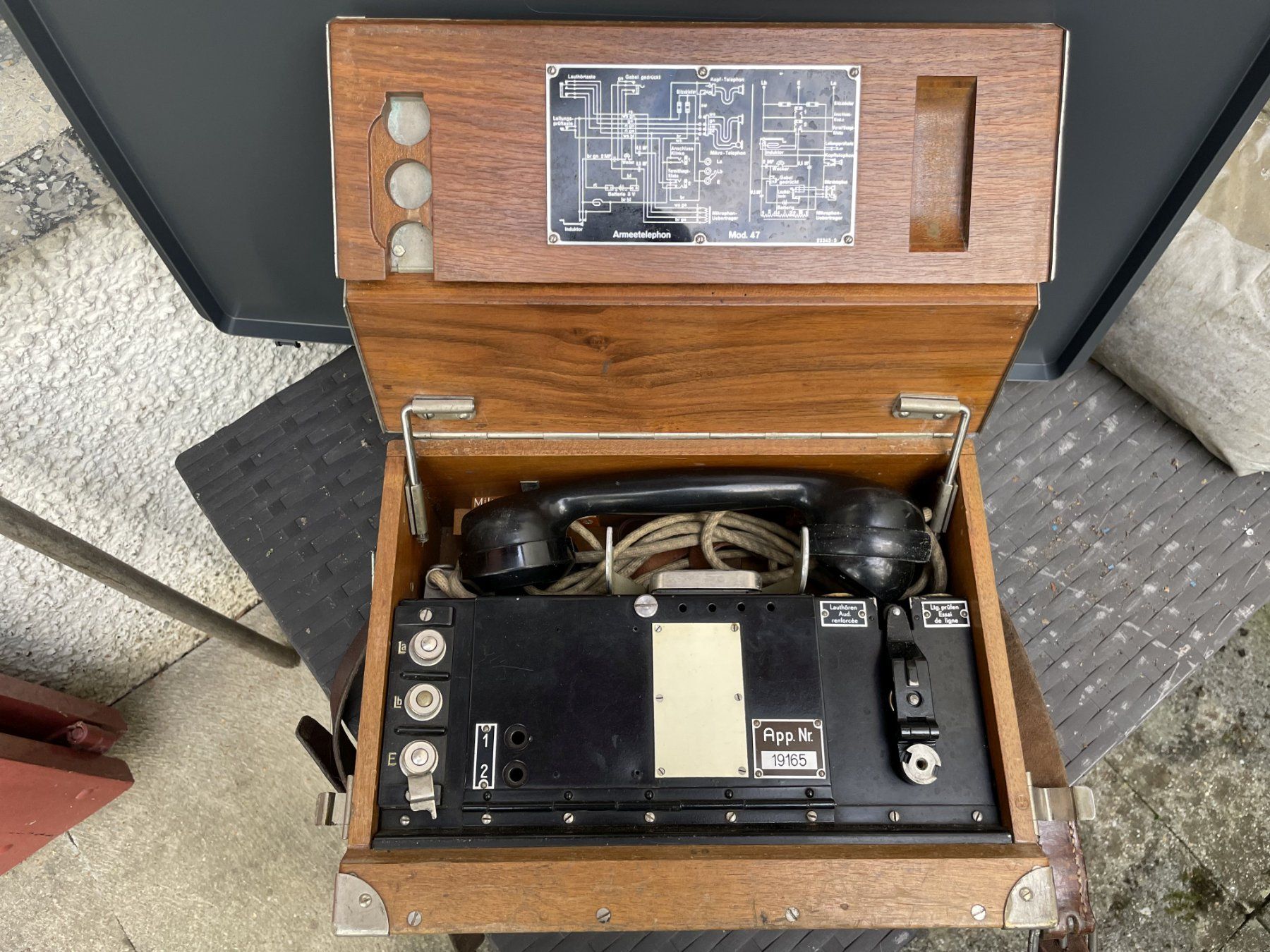 Telefone: Armeetelephon Mod. 47, Schweizer Militär – Gebraucht aus Aesch ZH von 19fish58blue 1