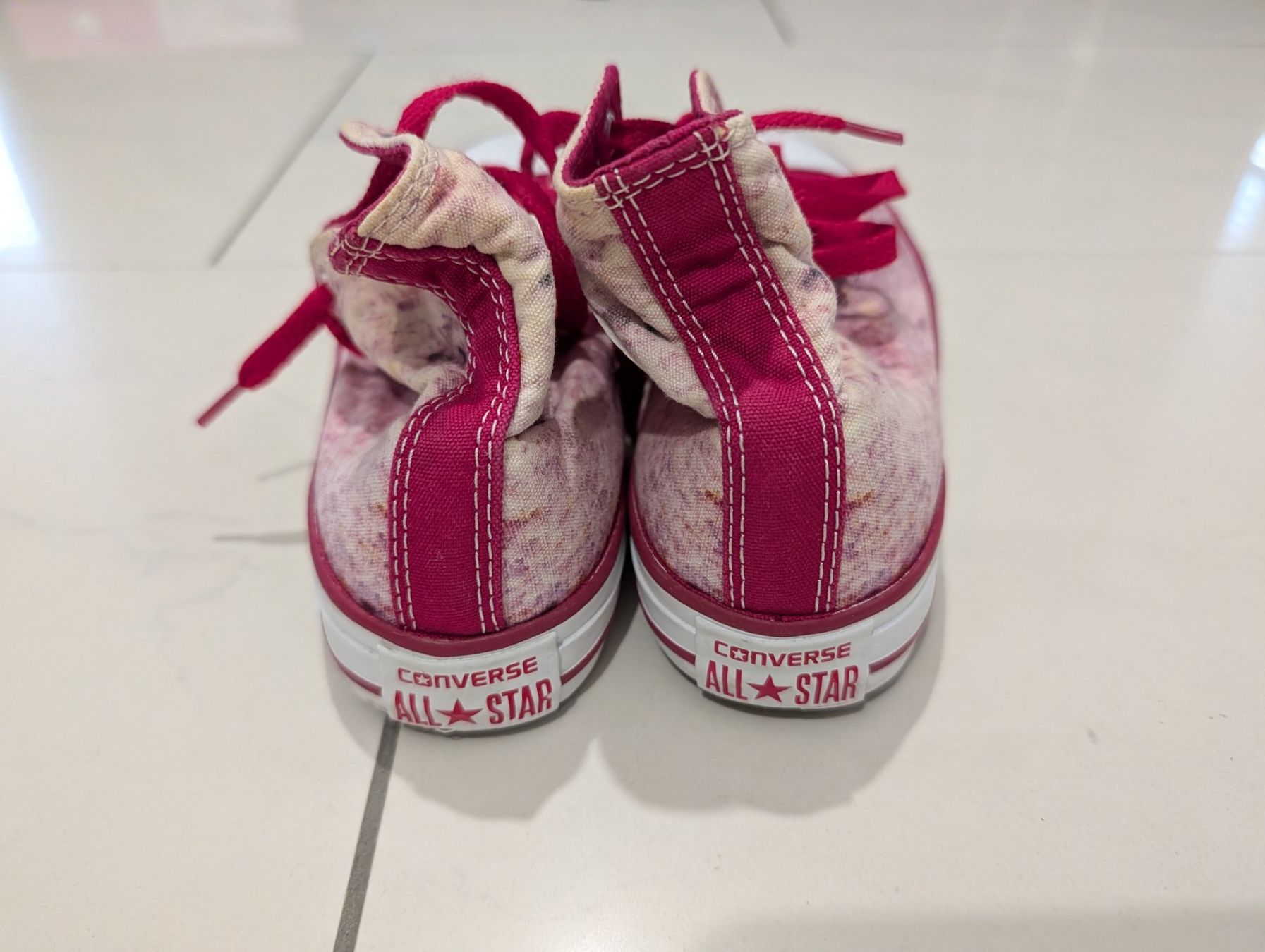 Converse Schuhe für Mädchen: Converse Gr. 34 – Gebraucht aus Zürich von es8046 1