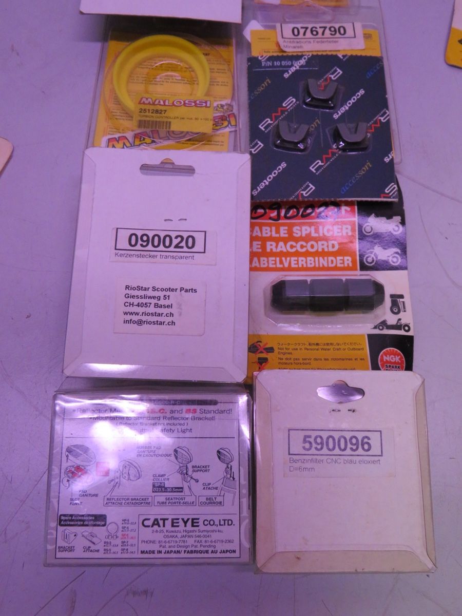Tutti i ricambio per moto: Assorted Scooter Parts Lot New Condition – Nuovo e nell'imballaggio originale da Elsau venduto da MANWITHVAN 7
