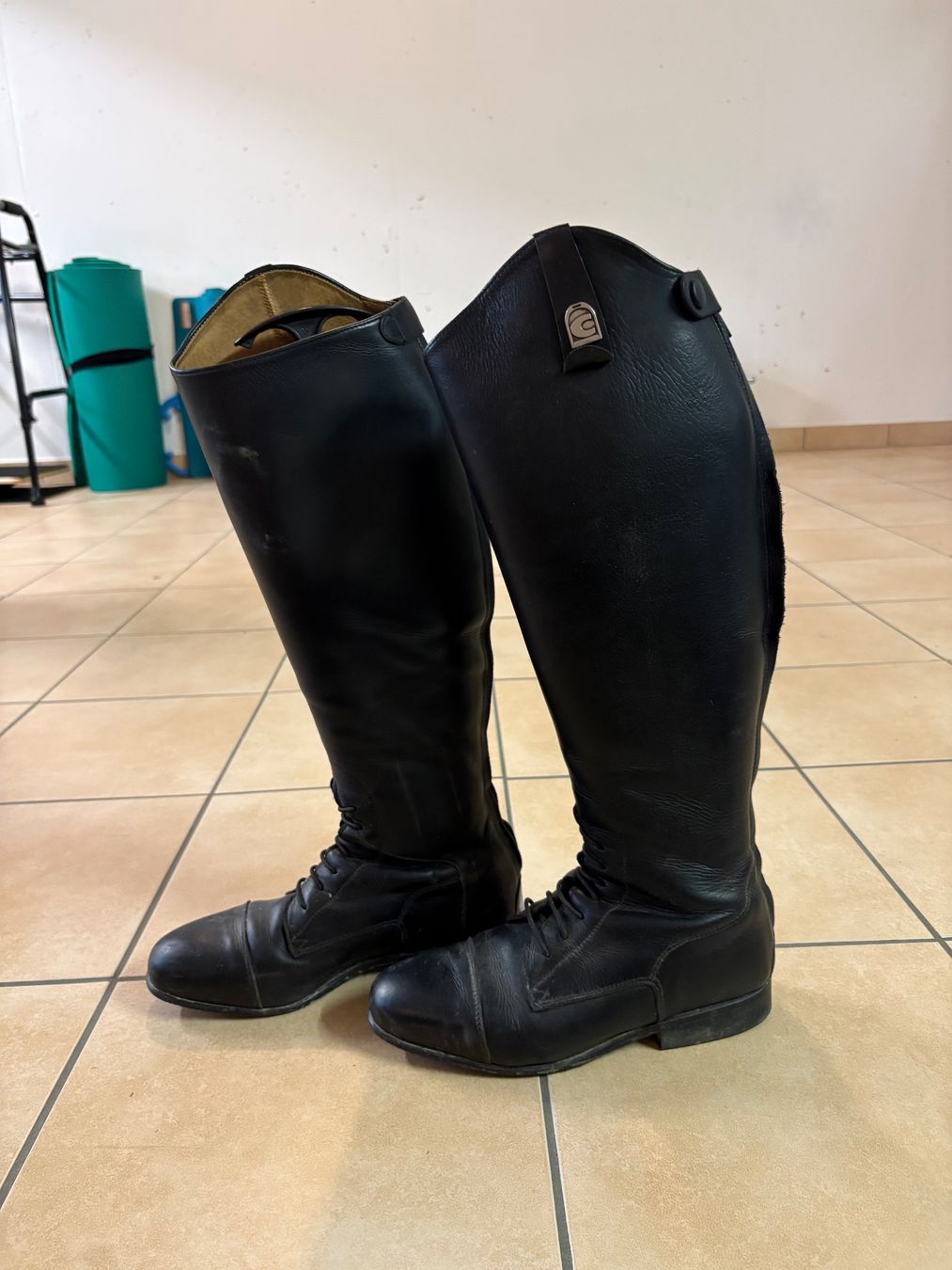 Scarpe da donna: Reitstiefel Cavallo – Nuovo (secondo la descrizione) da Brütten venduto da dar_l7n9