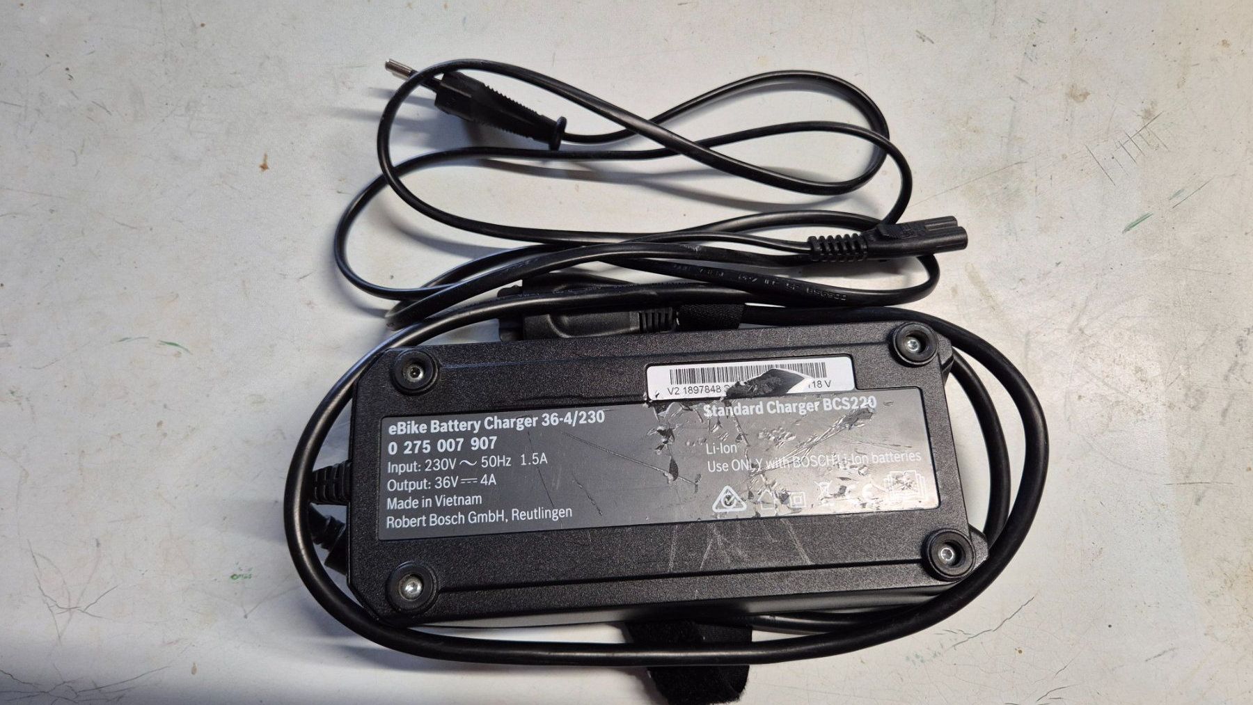 Caricabatterie: Chargeur batterie eBike Bosch BCS220 – Usato da Delémont venduto da Trocher