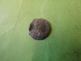 uralte Bronzemünze    17 mm     2.15 g