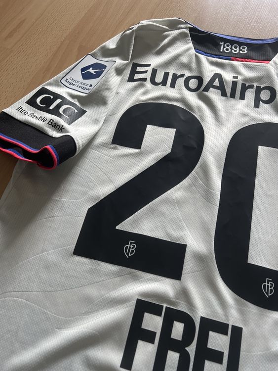FC Basel Leibchen & Hosen: FC Basel Auswärts Trikot 23/24, Frei#20 Matchworn/prepared – Neu (gemäss Beschreibung) aus Reinach BL von sonnenblume055 1