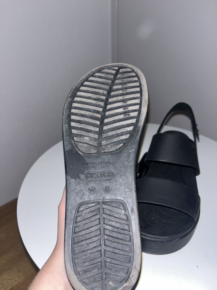 Crocs Scarpe da donna: Schwarze Crocs Sandalen, Grösse 36 – Usato da Bern venduto da Zoee.pg 4