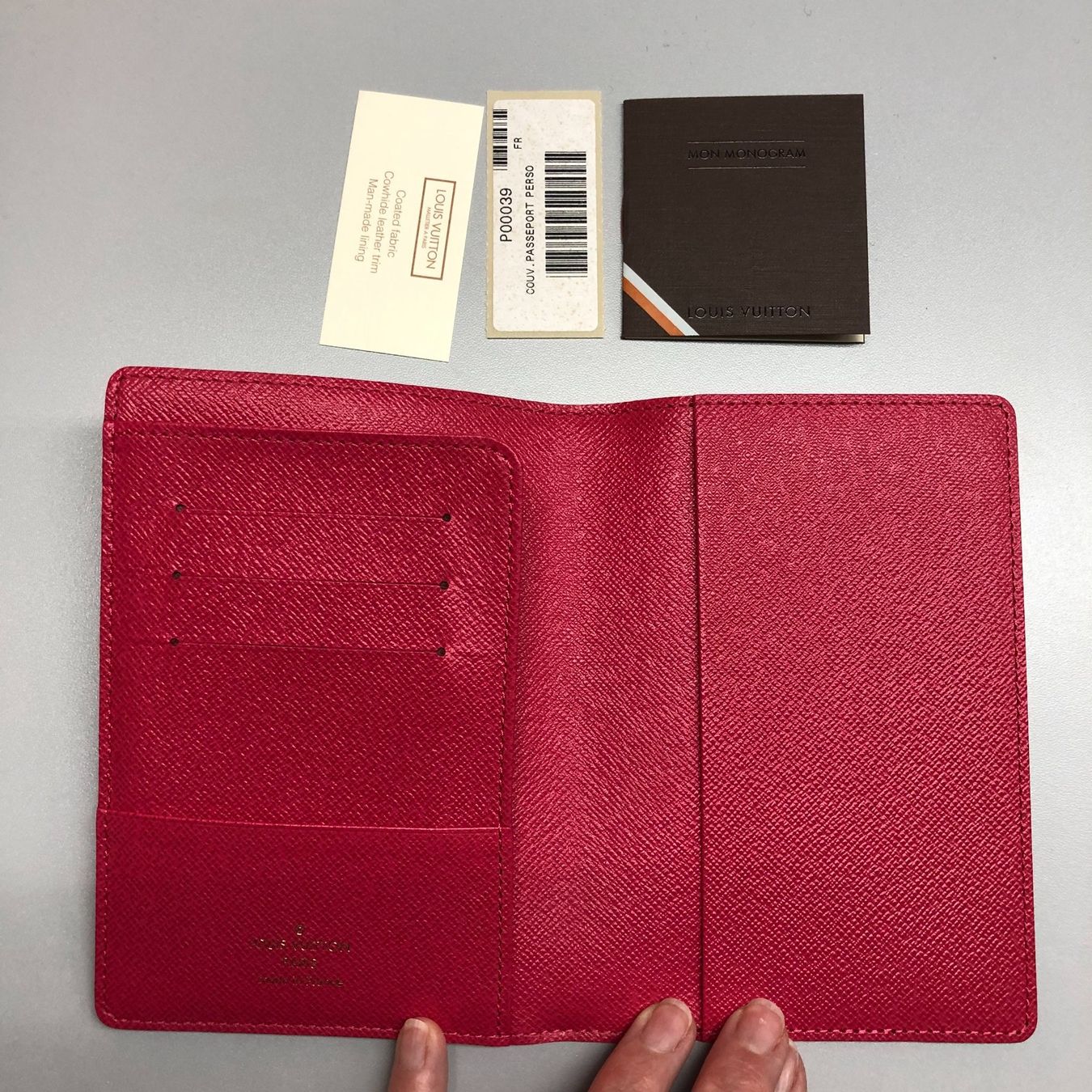 Louis Vuitton Altro in  Abbigliamento & Accessori: Louis Vuitton Reisepasshülle Mon Monogram – Usato da Rossrüti venduto da LVoe 1