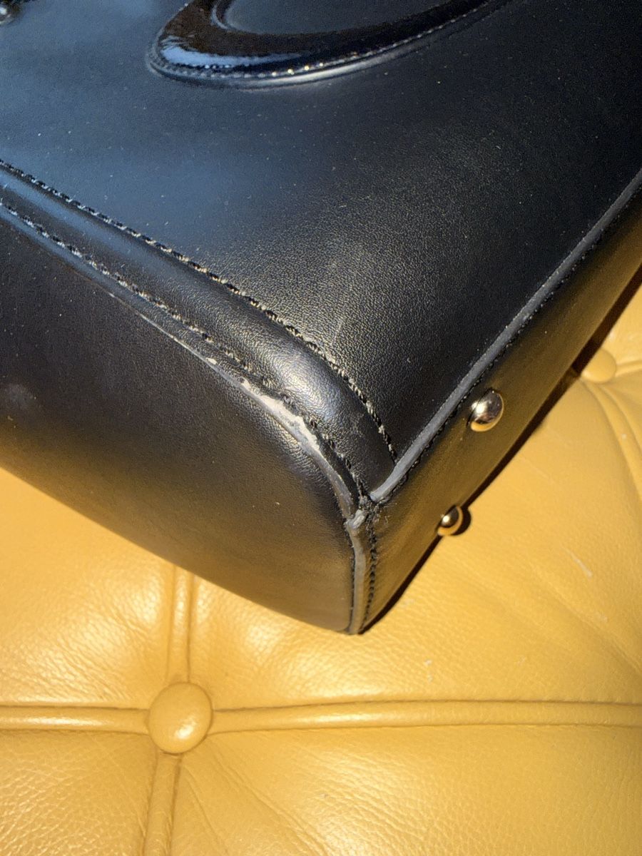 Guess Borse da donna: Guess Handtasche schwarz – Usato da St. Gallen venduto da Elia750 2