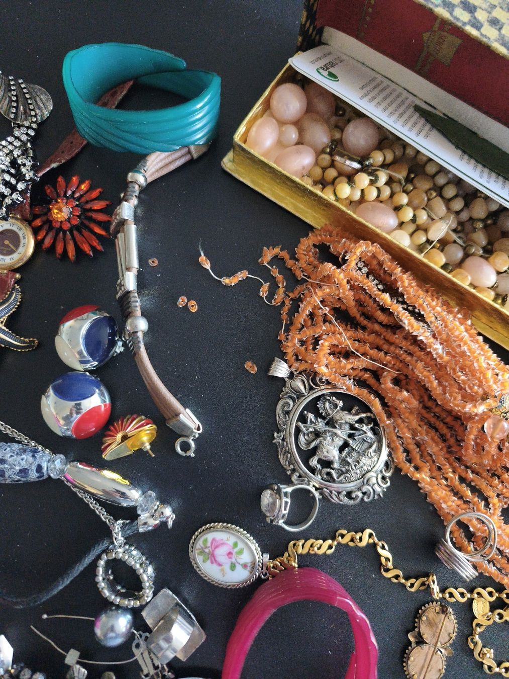 Altri gioielli: Modeschmuck konvolut 19 – Difettoso da Kreuzlingen venduto da dad_9x7b 5