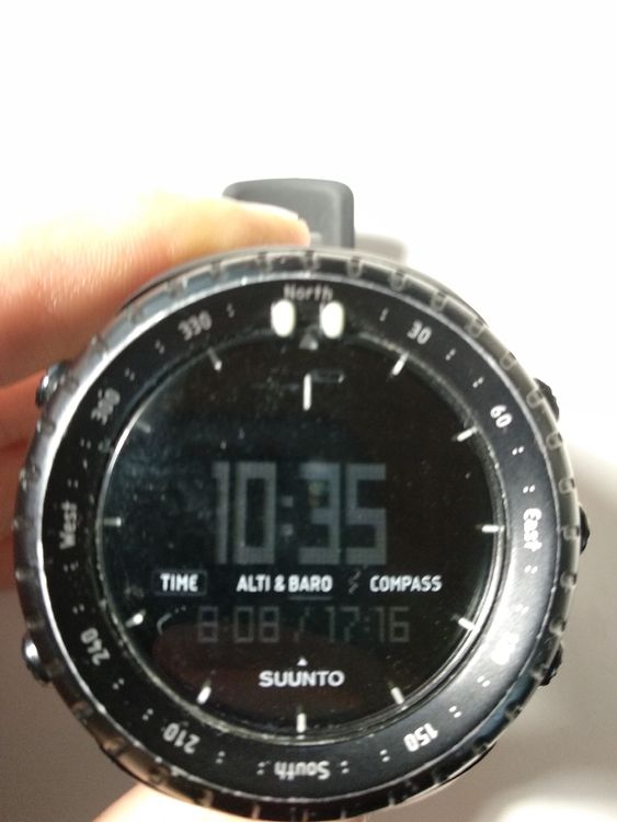 suunto core all black manuale