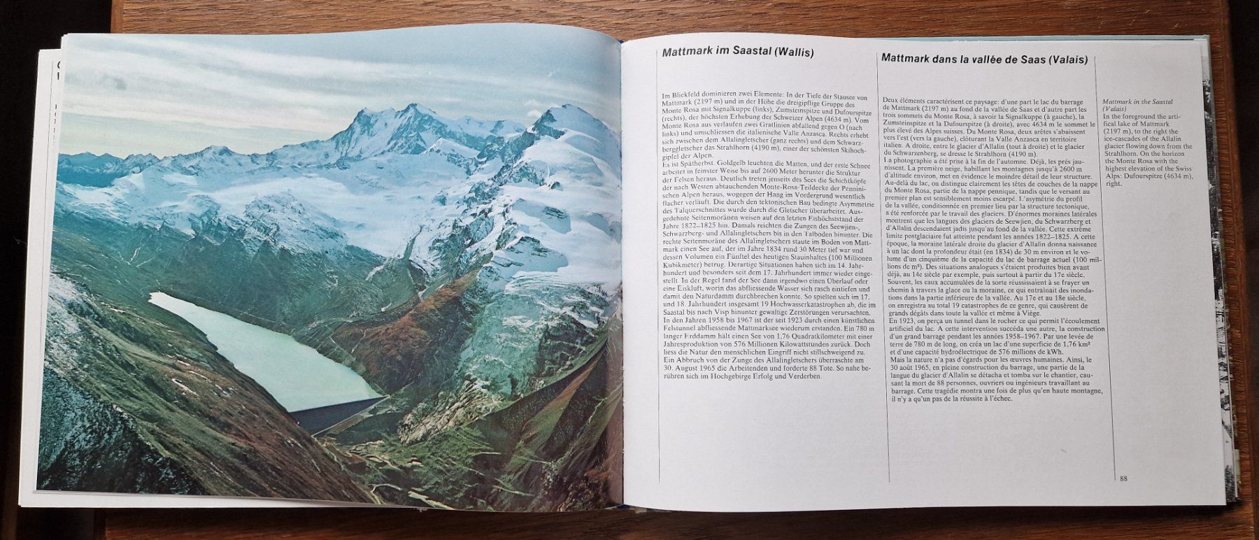 Libri: Schweiz  Suisse  Switzerland   -   Flugpanorama – Usato da Röthenbach i. E. venduto da Heureka5 7