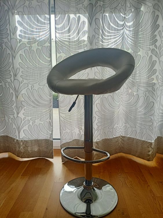 SoBuy 3-teilige Esstischgruppe Klappbar – Tisch + 2 Hocker, Naturholz-Optik, Platzsparend