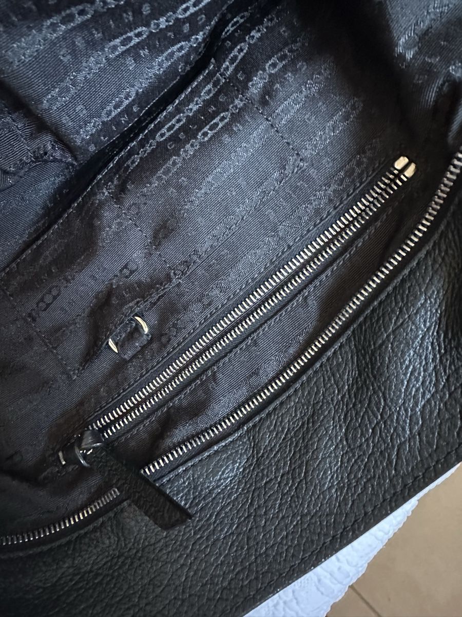 Celine Sacs femmes: Celine Handtasche Schwarz Leder – D'occasion à Rueschlikon par Lola213 5