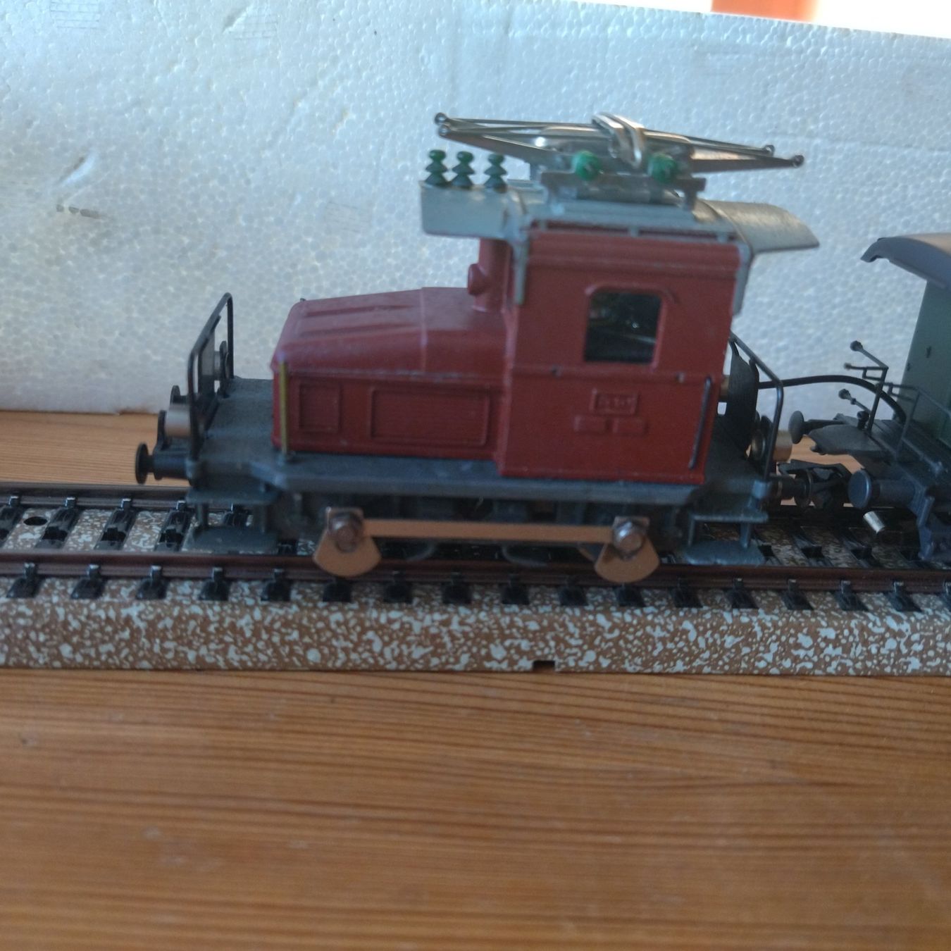 Hag Modelleisenbahnen: Hag Traktor (852) – Defekt aus Basel von BeanieUp