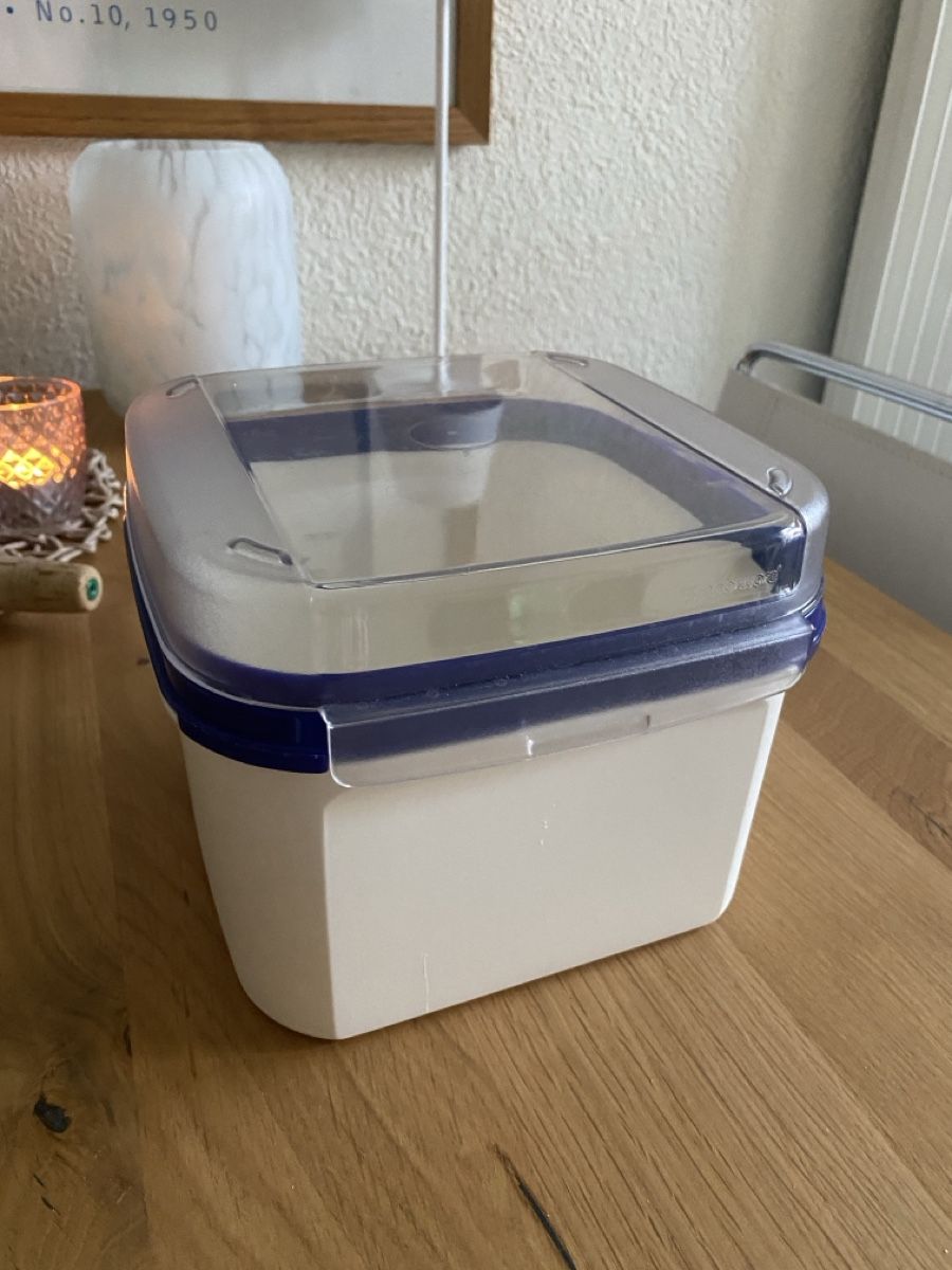 Tupperware Contenitori & Simili: Tupperware Frischhaltebox, Behälter weiss/blau – Nuovo (secondo la descrizione) da Hünibach venduto da nadalila
