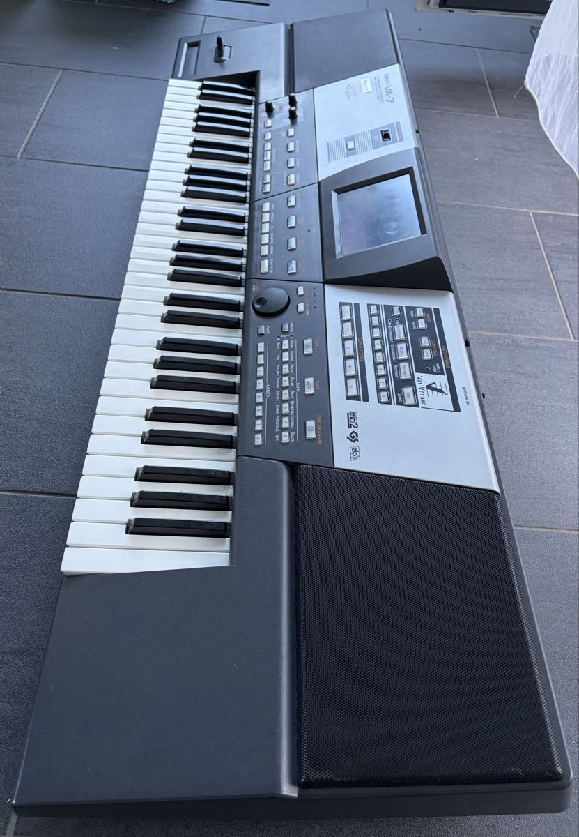 Roland Strumenti musicali: Roland VA-7 – Usato da Rickenbach SZ venduto da Ando666 1