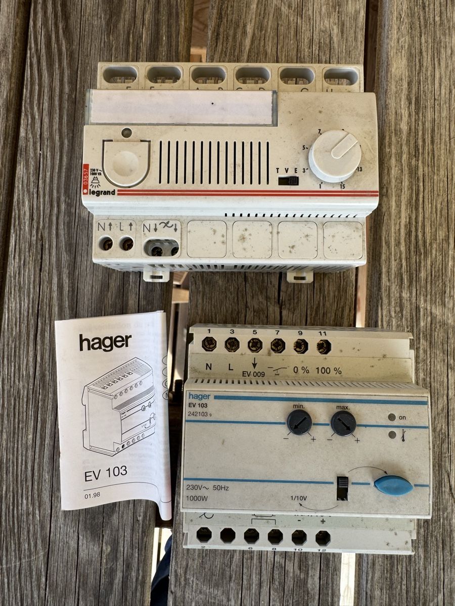 Hager Elektronikbauteile: Hager EV 103 Trafo Dimmer, Legrand Einbaudimmer DIN 35 – Gebraucht aus Unterwasser von Kaiser1652