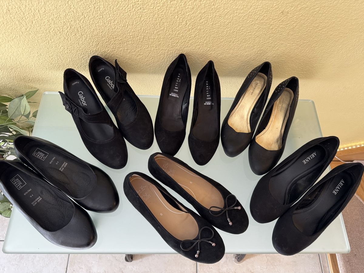 Scarpe da donna: 6 paar Pumps schwarz Gr. 39 – Usato da Thun venduto da Pfausi1966