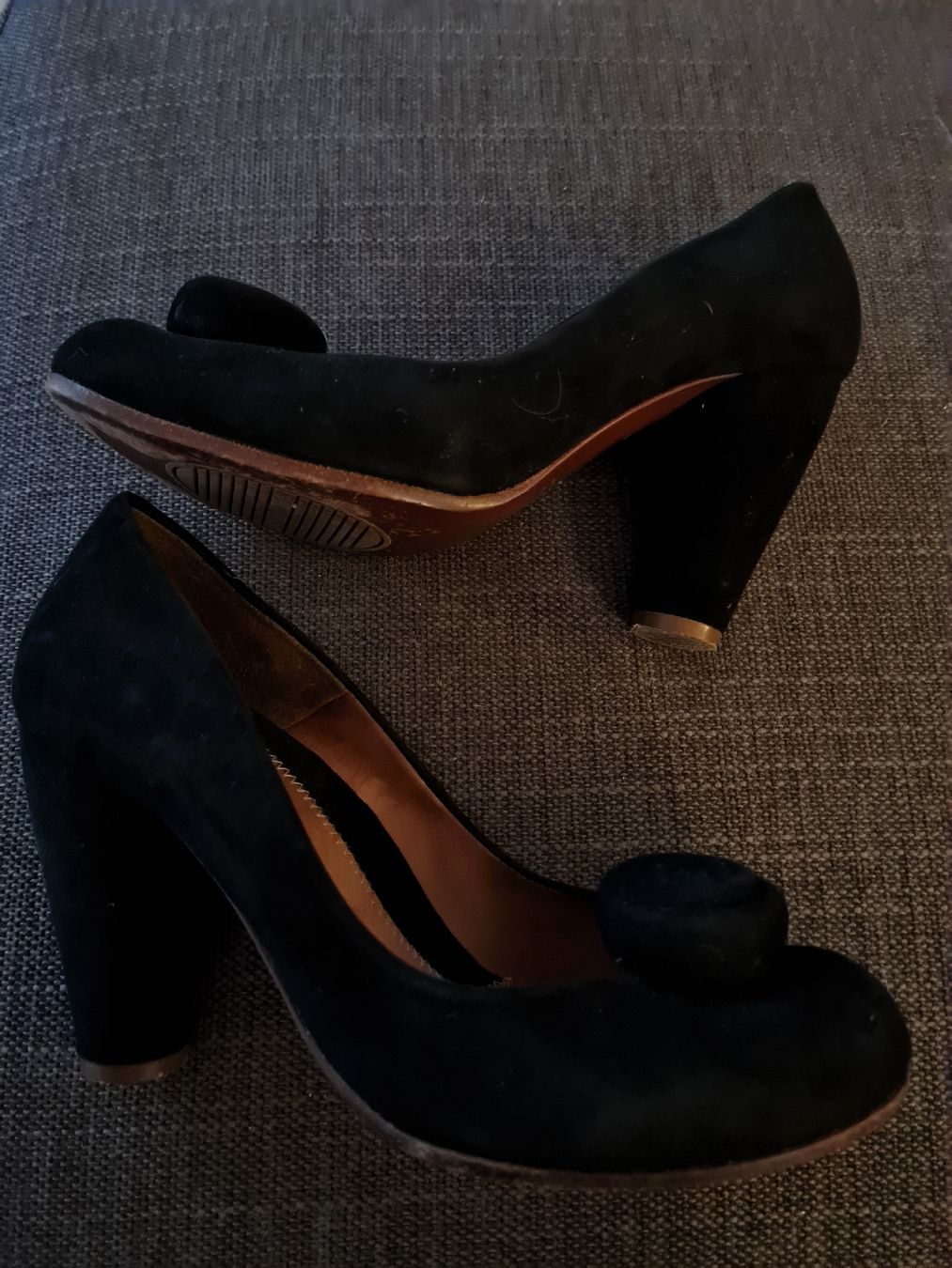 Chie Mihara Scarpe da donna: Escarpins élégants en daim noir, pointure 38 Chie Mihara – Usato da Payerne venduto da wardi11 2