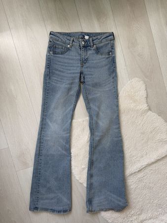 Helle Jeans von H&M, Grösse 36, Bootcut - Top Zustand!