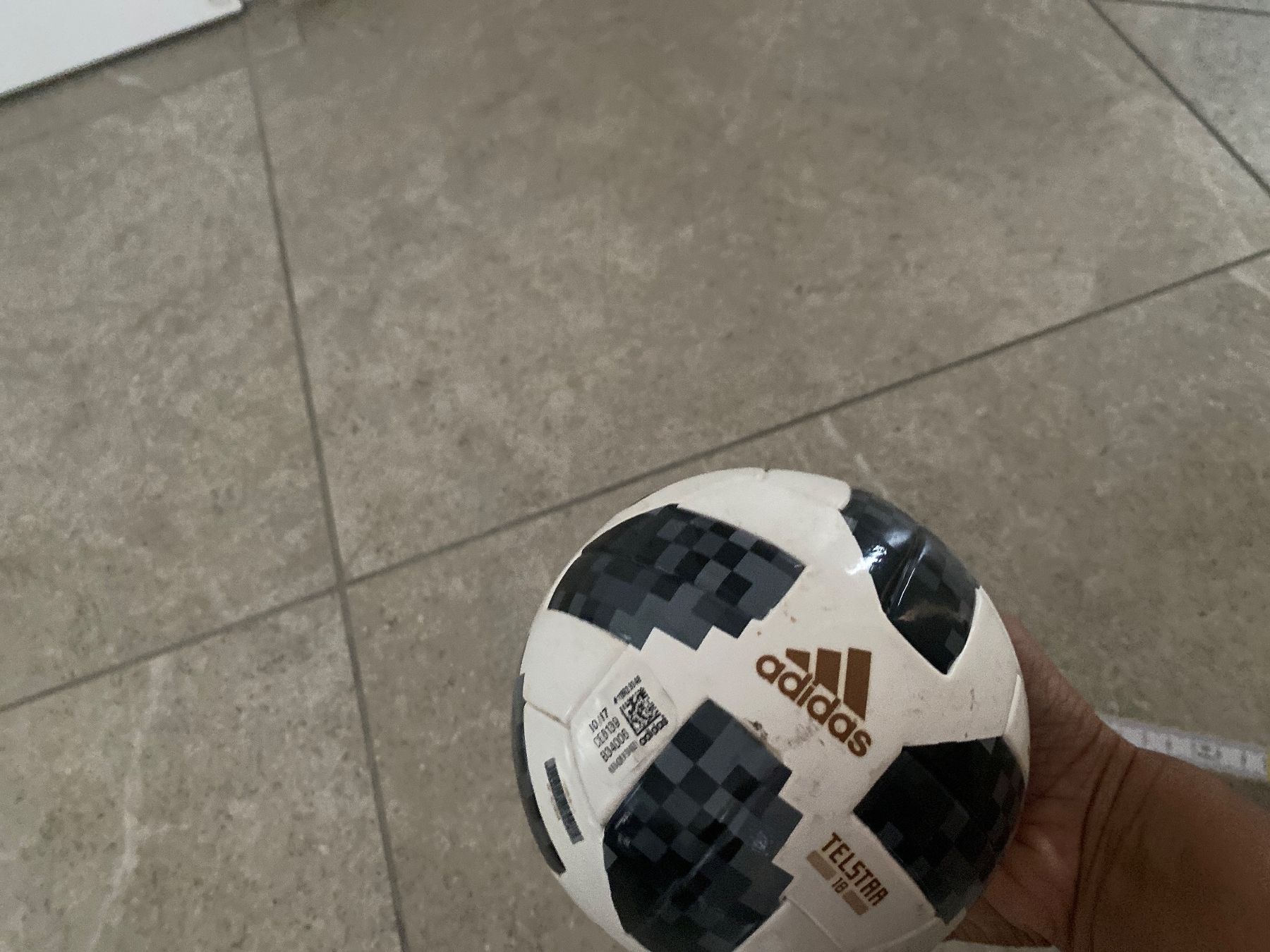 Adidas Palloni: Adidas Telstaa Mini Replica Fussball – Usato da Gächlingen venduto da Tara_devi 4