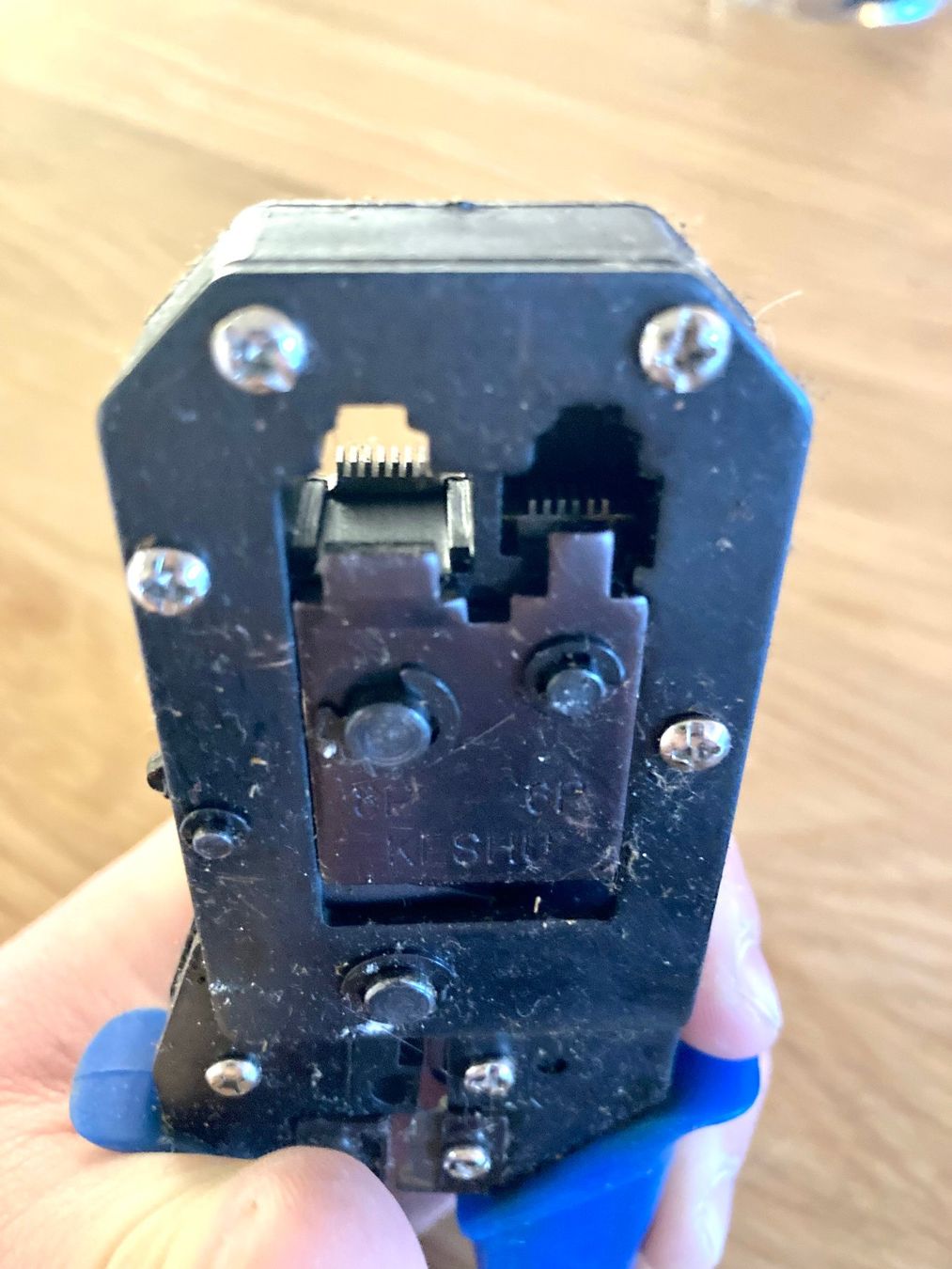 Pinze: Pince à sertir cables keshu – Usato da Lausanne venduto da Techobby 4