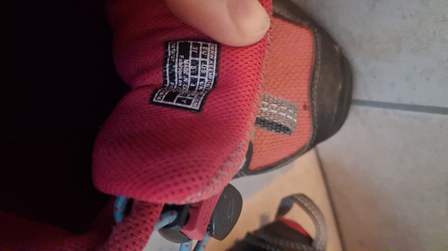 Keen Schuhe für Jungen: Keen Schuhe – Gebraucht aus Salgesch von nicc79 5