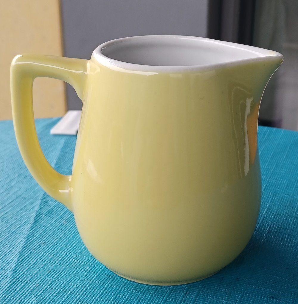 Rössler Caraffe: Rössler gelber Krug 0,2 Liter -G01 – Usato da Morges venduto da vimajes12