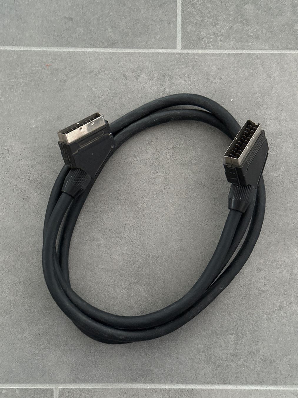 Cavi: Scart Kabel 1.5 Meter – Usato da Affeltrangen venduto da admar