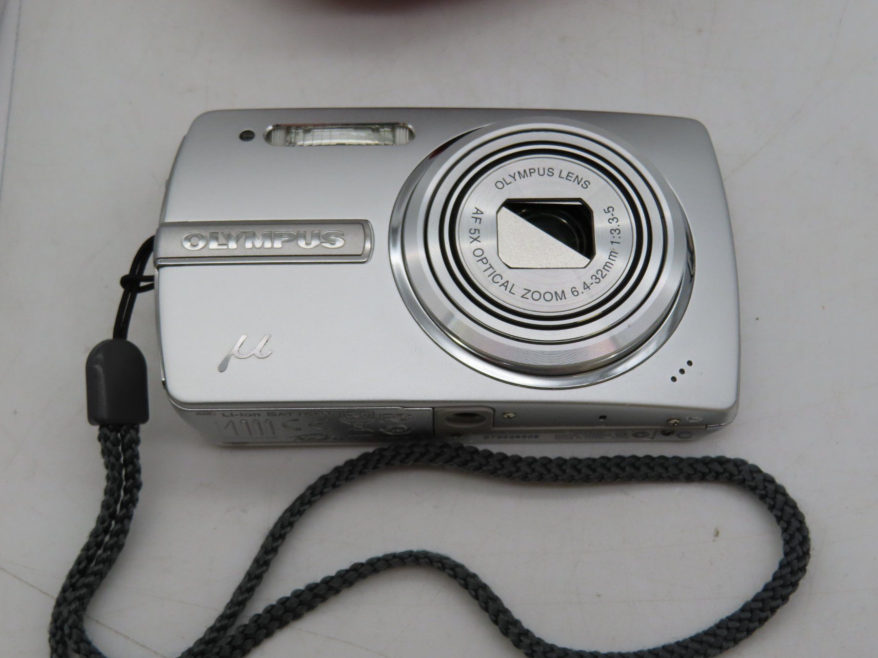 Olympus Appareil photo: Olympus µ 840 Kamera Set – D'occasion à Reinach BL par WBZ-Flohmarkt