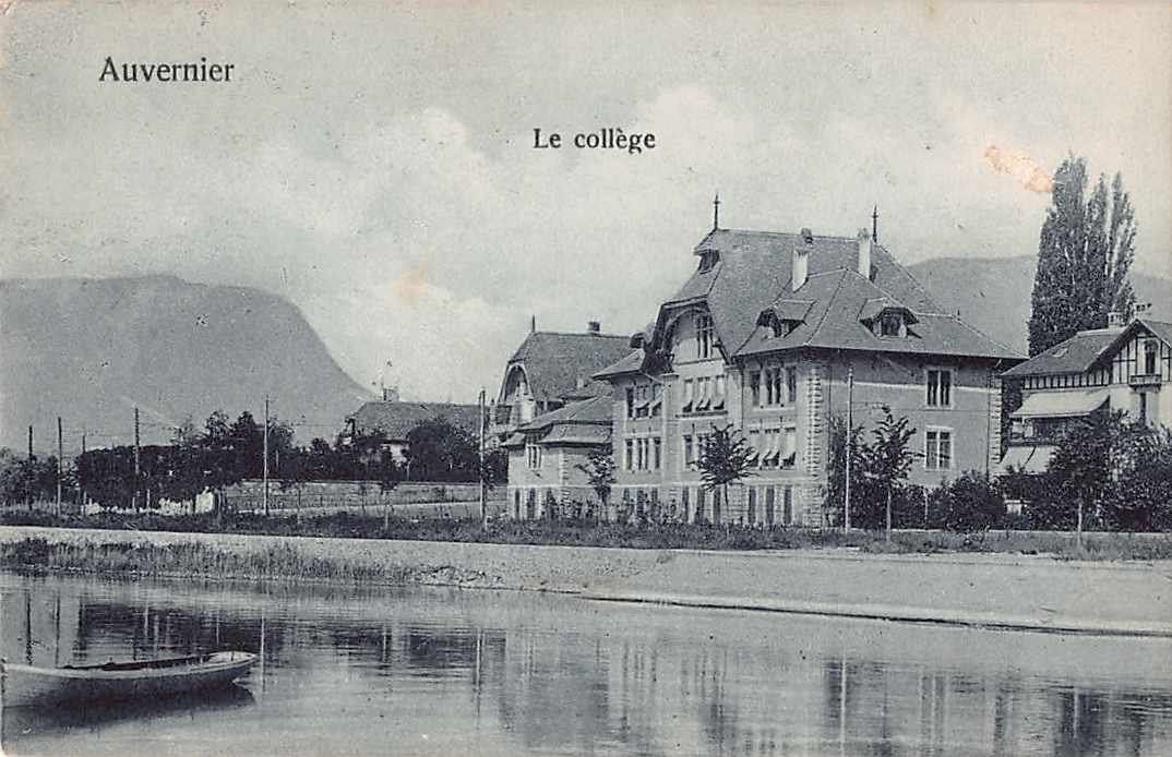 Cartoline postali: SOUVENIR de AUVERNIER - COLLEGE 1905 – Usato da Winterthur venduto da SchatzchischtliWinti