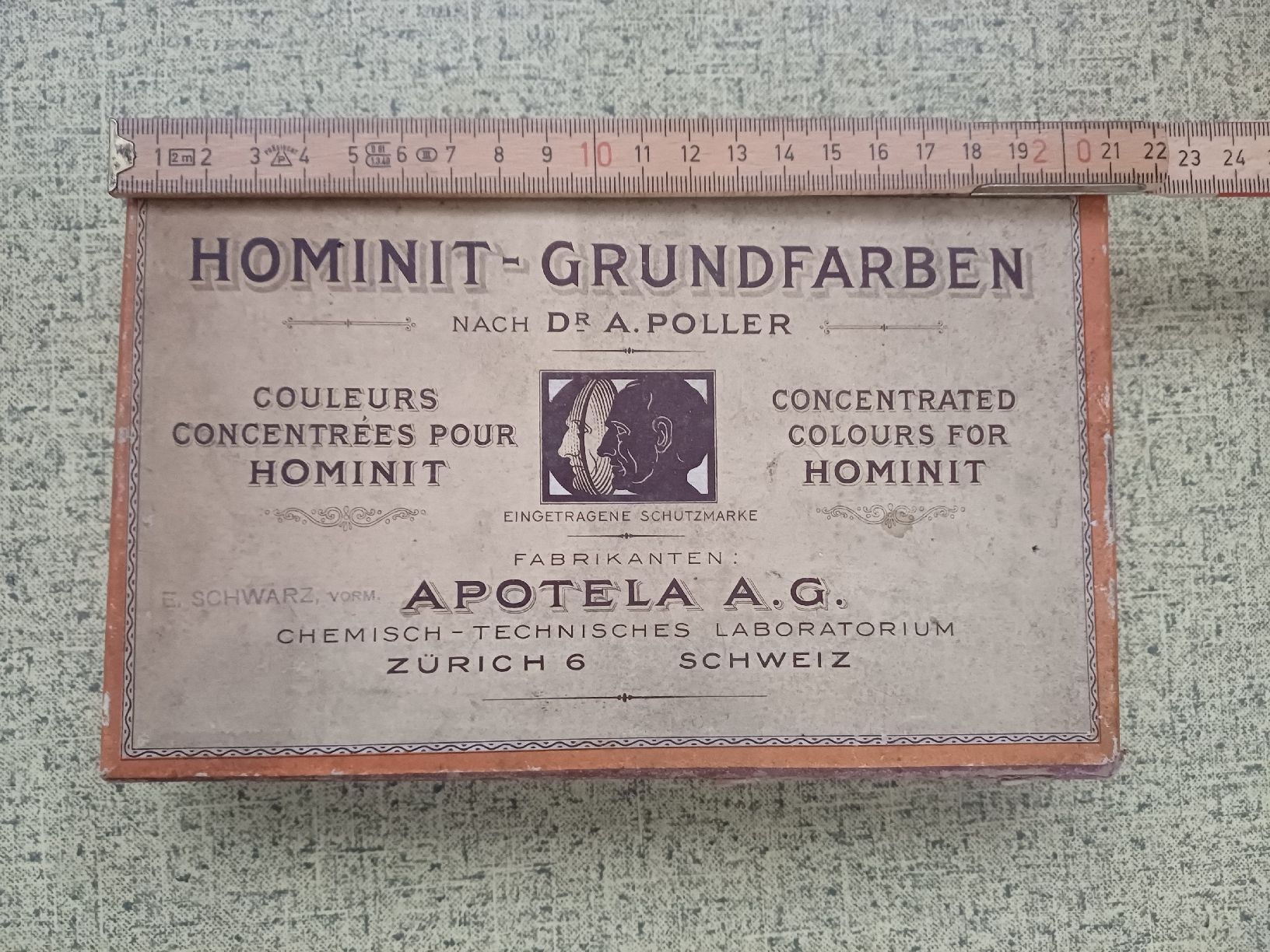 Colori: Hominit-Grundfarben antik – Usato da Ebersecken venduto da Napf08 1